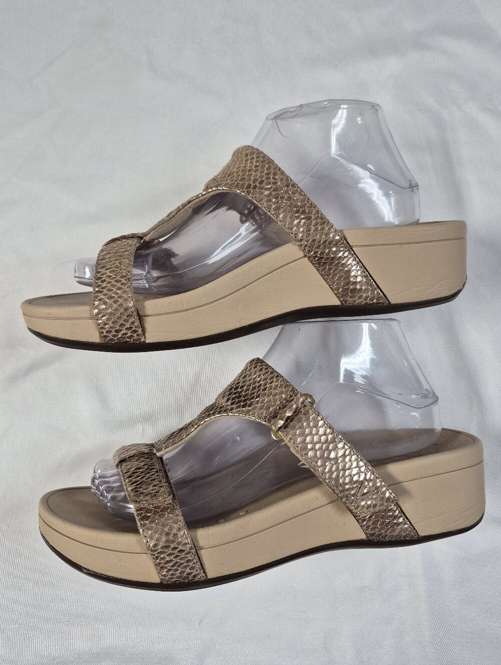 Vionic Ellie Platform Comfort Sandal Rose Gold Metallic Snake Women's Size 9 - Picture 2 of 9
